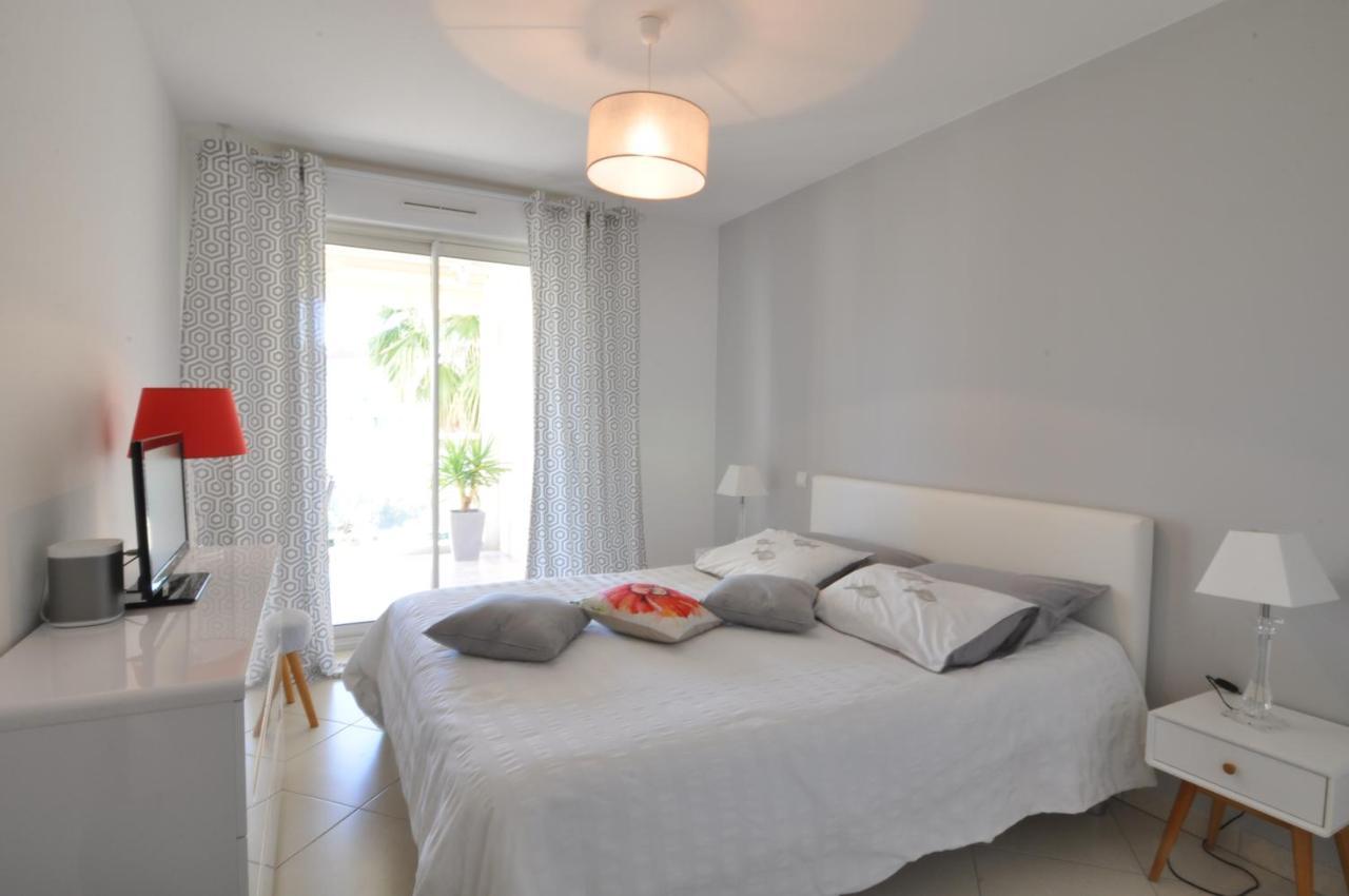 Elegant One-Bedroom Apartment With Swimming Pool - Stayinantibes - Le Vallon Exterior photo